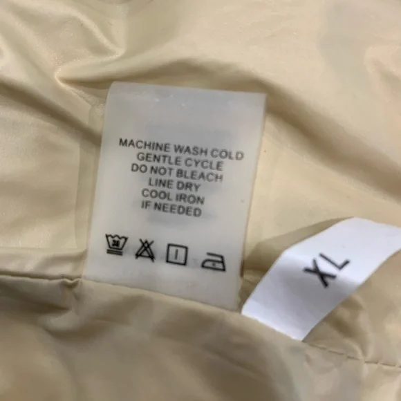 Women's Bronze Puffer Vest - Picture 7 of 9